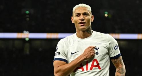  "المال كثير لكن أحلامي أكبر".. ريتشارليسون يرفض الرحيل إلى الدوري السعودي